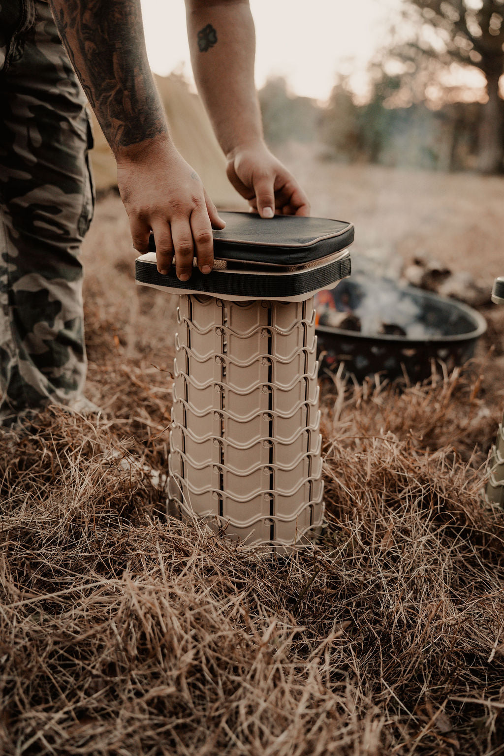 Nomad Tush Cush | Black-Brown